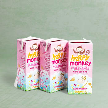 Happy Monkey Strawberry Milkshake, 3 x 200ml