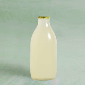 Cloudy Lemonade in Glass, 568ml, 1pt