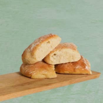 The Artisan Bakery Soft Rolls with Sourdough, 4 x 80g